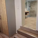 Apartment Kira *